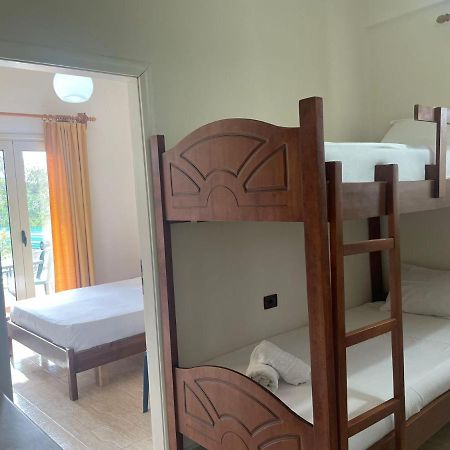 Hotel Vila Andi Zverneci Zewnętrze zdjęcie