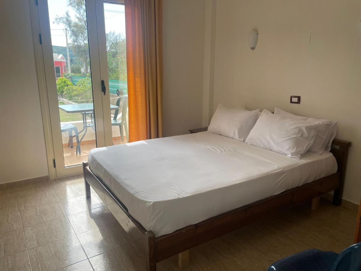 Hotel Vila Andi Zverneci Zewnętrze zdjęcie