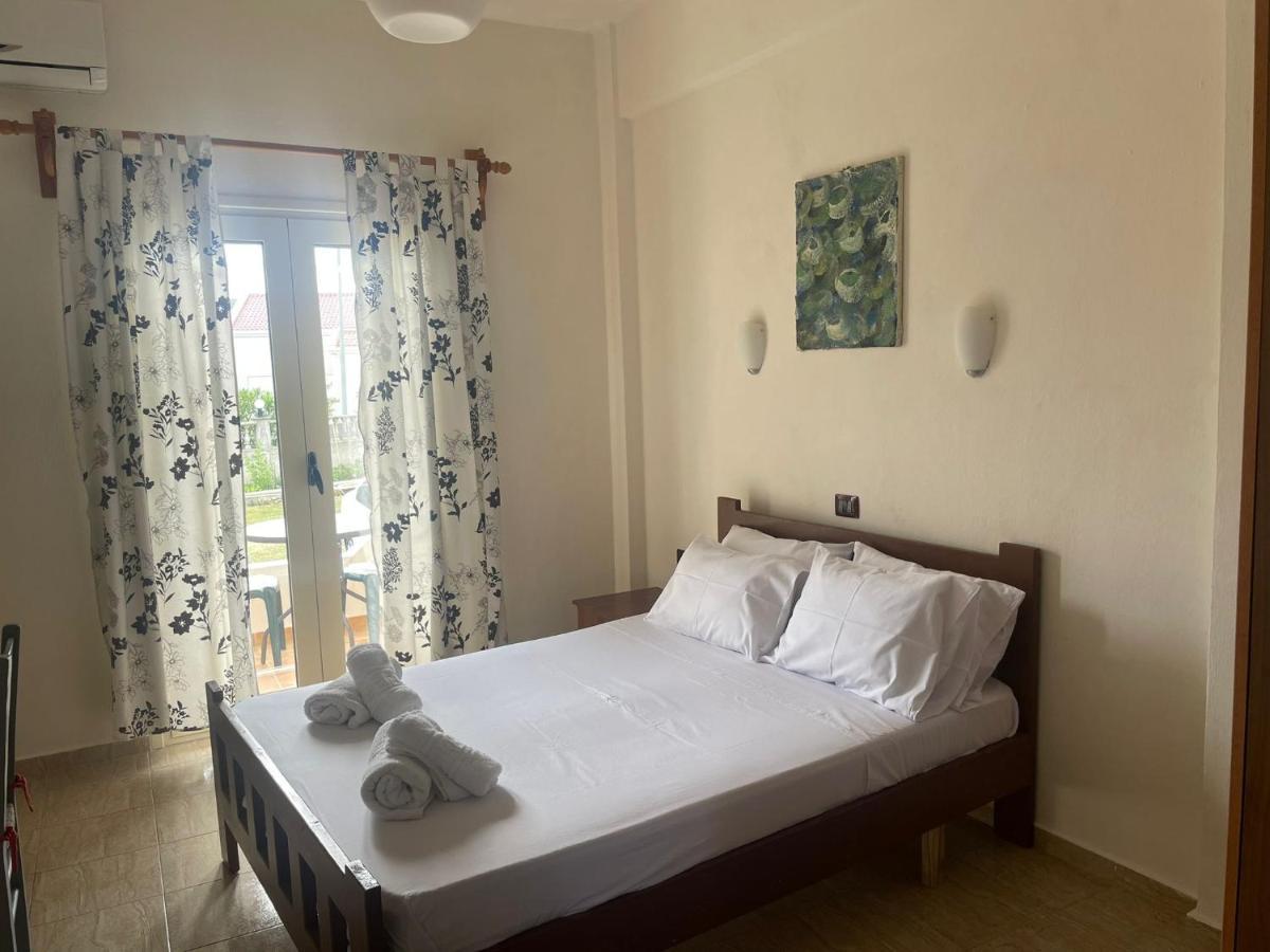 Hotel Vila Andi Zverneci Zewnętrze zdjęcie