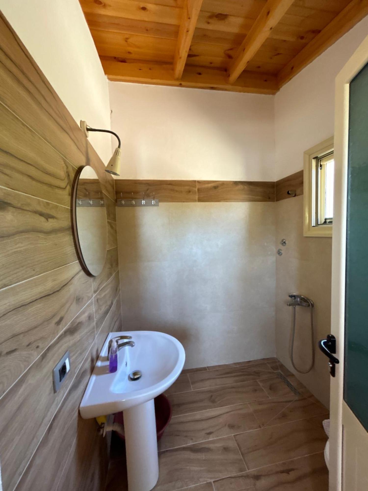 Hotel Vila Andi Zverneci Zewnętrze zdjęcie