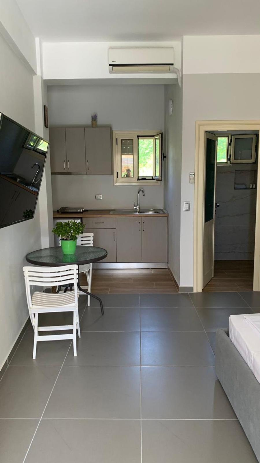 Hotel Vila Andi Zverneci Zewnętrze zdjęcie