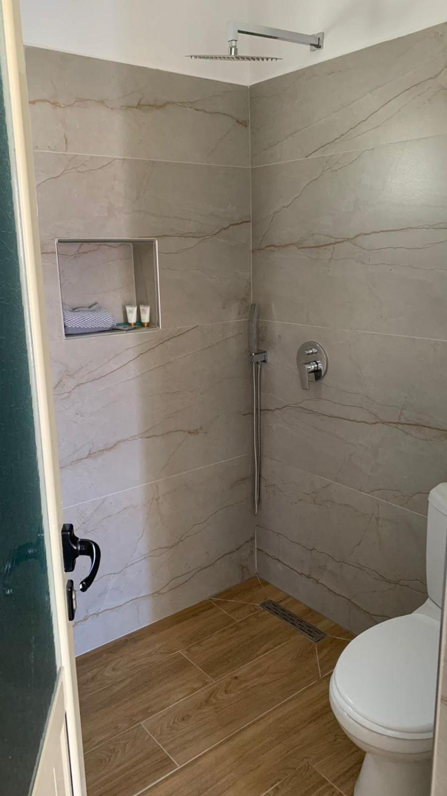 Hotel Vila Andi Zverneci Zewnętrze zdjęcie